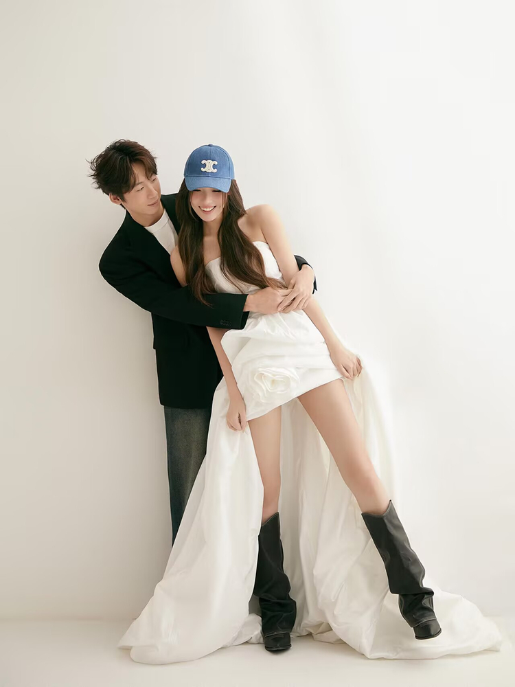 Fashionable Street Style Photo - Photography Wedding recensione e prezzo