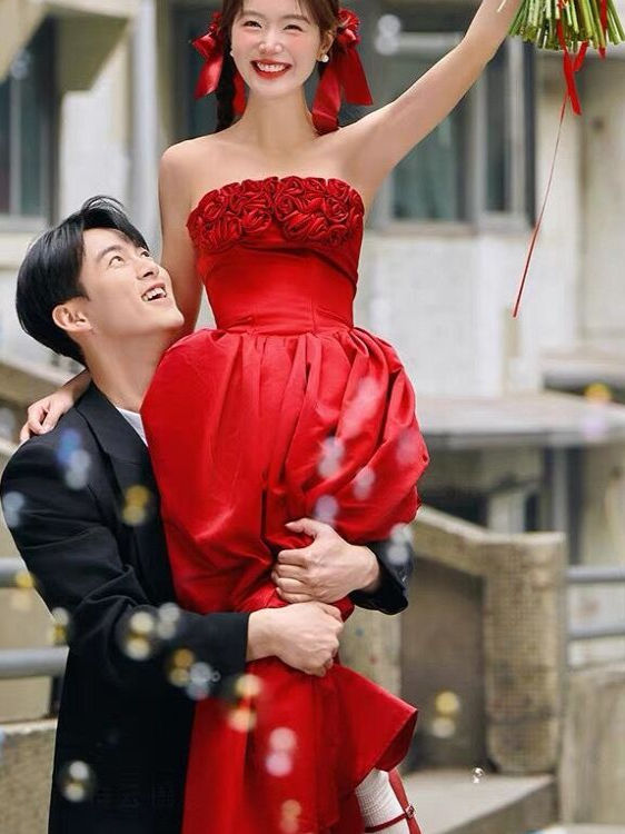2025 New Red Strapless Floral  - Photography Wedding recensione e prezzo